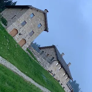 Baiti Par Via Bed & Breakfast Folgaria